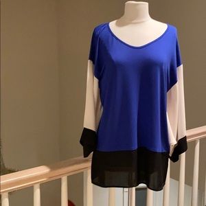 Stretchy flare top